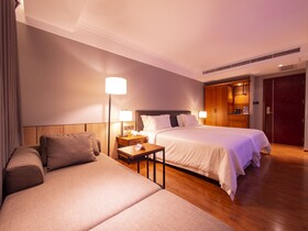 Prince Hotel