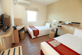 Super Hotel Yangon Kabar Aye Road