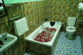 Top Royal Hotel