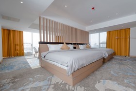 Millennium Plaza Hotel