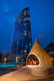 Nüwa at City of Dreams