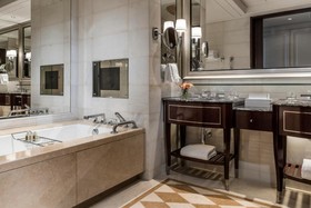 Four Seasons Hotel Macao Cotai Strip