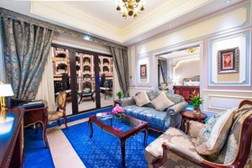 Legend Palace Hotel