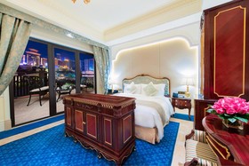 Legend Palace Hotel