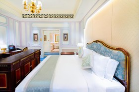 Legend Palace Hotel