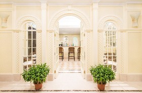 Legend Palace Hotel