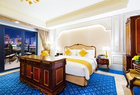 Legend Palace Hotel