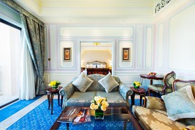 Legend Palace Hotel