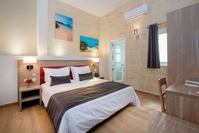 Georges Boutique Living