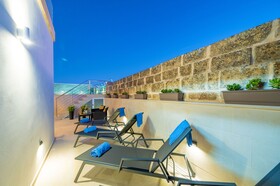 C4 Retreats By Georges Boutique Living