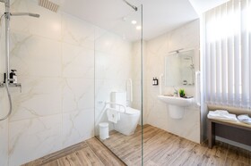 C4 Retreats By Georges Boutique Living