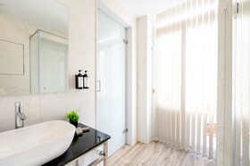 C4 Retreats By Georges Boutique Living
