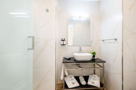 C4 Retreats By Georges Boutique Living