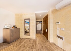 C4 Retreats By Georges Boutique Living