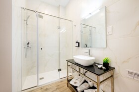 C4 Retreats By Georges Boutique Living