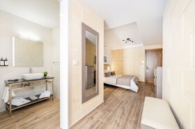 C4 Retreats By Georges Boutique Living