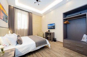 C4 Retreats By Georges Boutique Living
