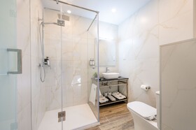 C4 Retreats By Georges Boutique Living