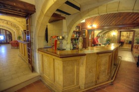 Cornucopia Hotel