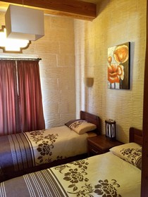 Qronfla Farmhouse B&B