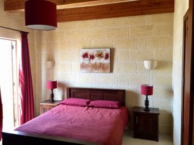 Qronfla Farmhouse B&B