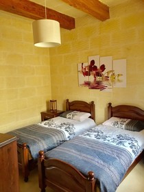 Qronfla Farmhouse B&B