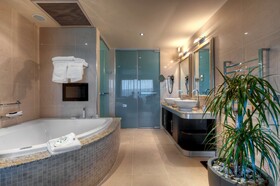 Radisson Blu Resort & Spa Malta Golden Sands
