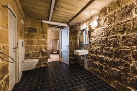 Talbot and Bons Boutique Bed & Breakfast