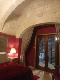 Julina Boutique Living