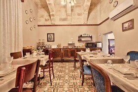 Julina Boutique Living