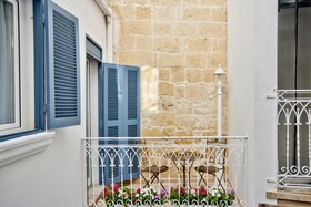 Julina Boutique Living