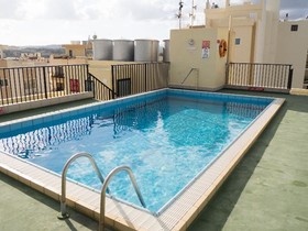 Huli Hotel & Apartments