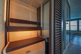 Land's End, Boutique Hotel