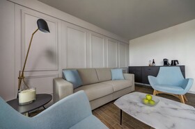 Land's End, Boutique Hotel