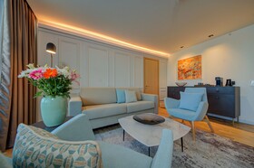 Land's End, Boutique Hotel