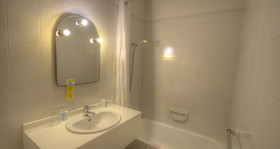Sliema Chalet Hotel