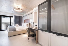 The Londoner Hotel