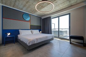 Ikyk Hotel