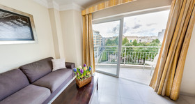 Onyx Hotel