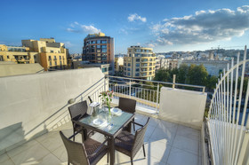 Onyx Hotel
