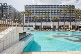 Qawra Palace Resort & SPA