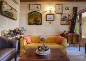 Green Grove Guest House