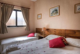 Green Grove Guest House