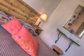 Green Grove Guest House