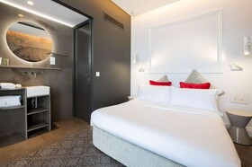 Iniala Harbour House