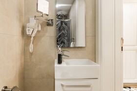 Jean de Valette Boutique Living
