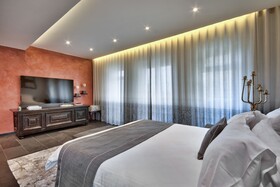U Collection Suites & Apartments