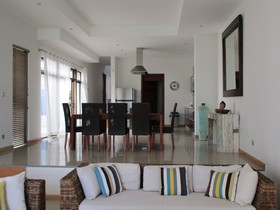 Villa Pied Dans L'eau