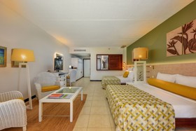 Victoria Beachcomber Resort & Spa