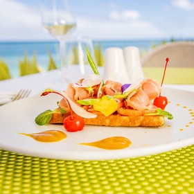 Victoria Beachcomber Resort & Spa